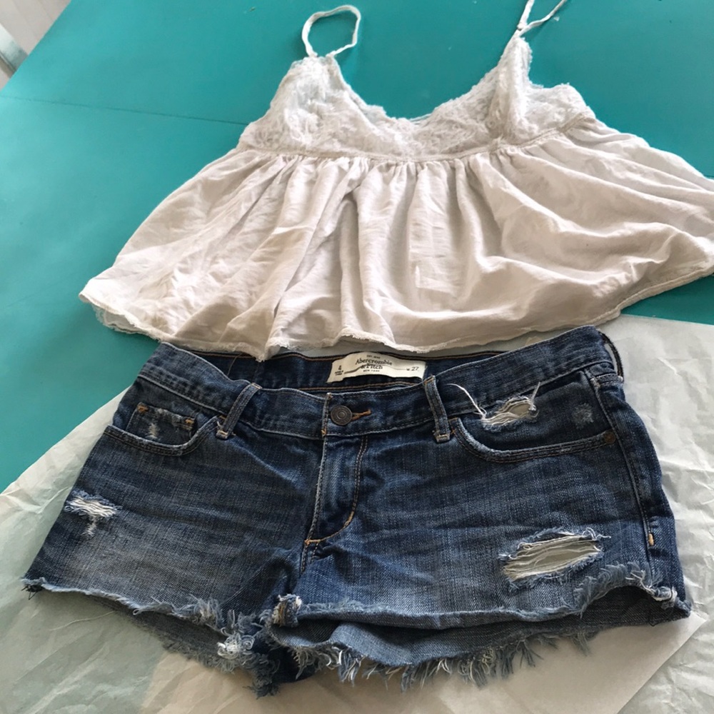 Abercrombie Jean short size 4 American eagle top